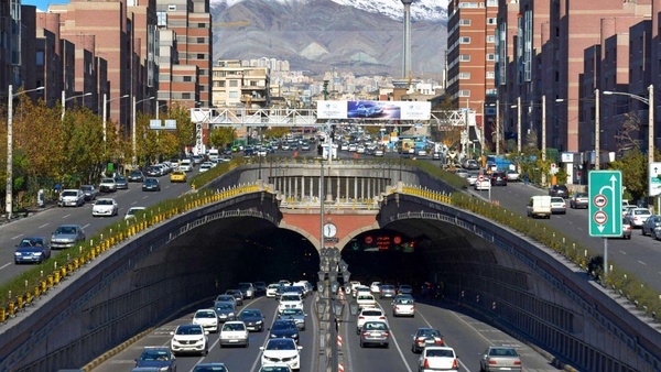 هر دو مسیر تونل توحید امشب مسدود است
