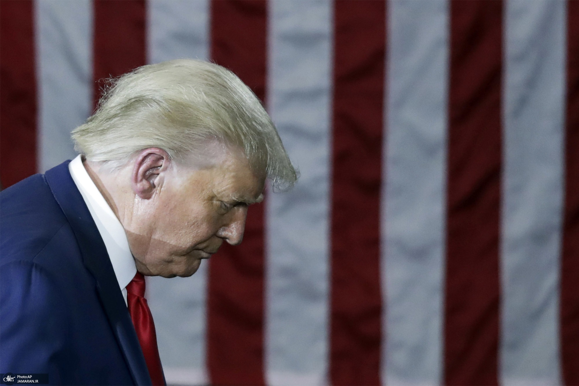 دستکش مخملی روی پنجه&zwnj;ی چدنی/چگونه مذاکره از دایره لغت فارسی خارج می&zwnj;شود؟