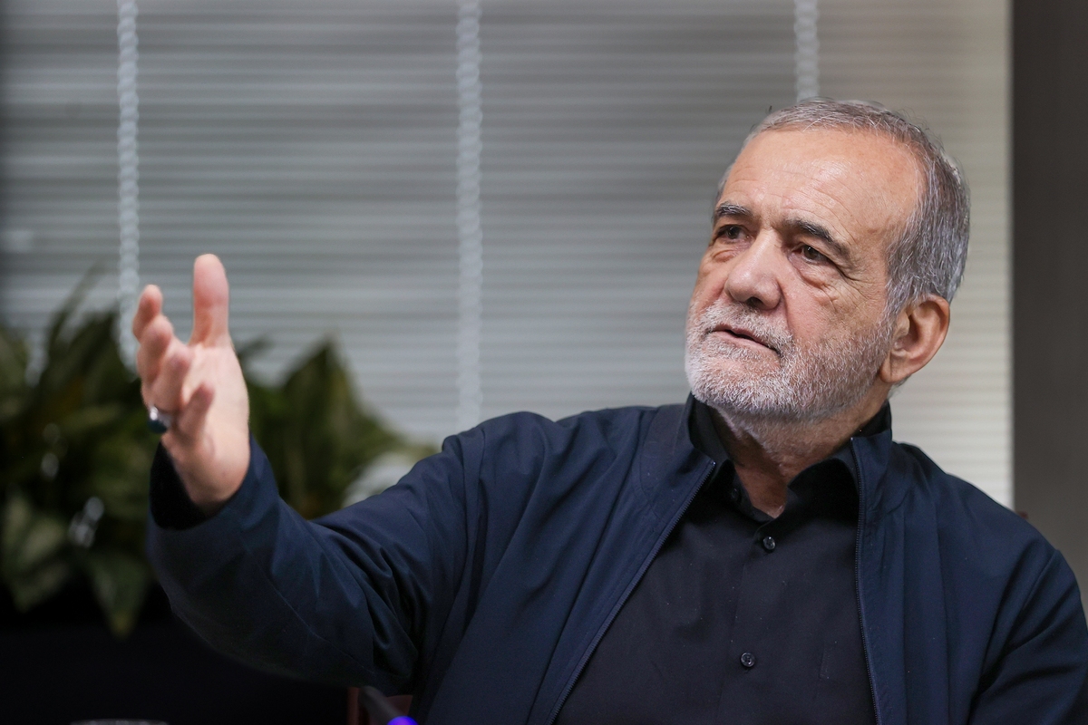 پزشکیان: بدون هماهنگی با رهبر انقلاب هیچ کاری نخواهیم کرد/ من نمیخواهم بنزین را برای محرومان گران کنم + فیلم