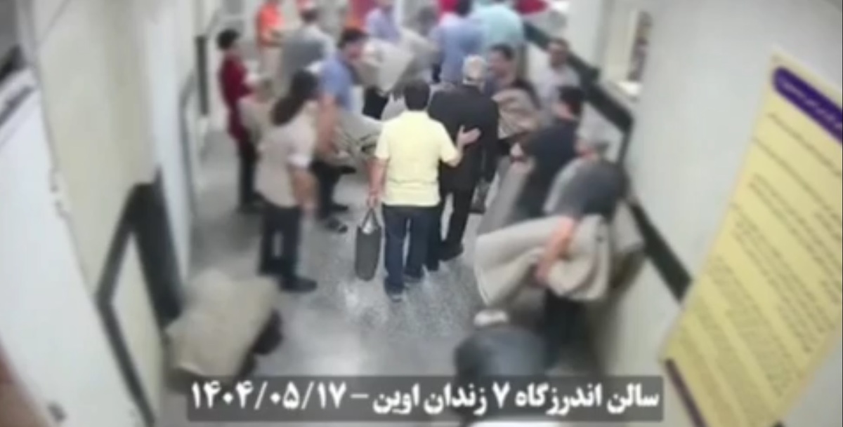فیلم لحظه ورود تعدادی از زندانیان امنیتی به سالن اندرزگاه ۷ زندان اوین + فیلم