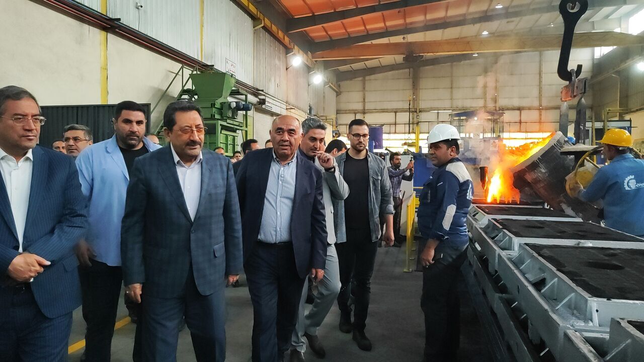 ضرورت ایجاد و راه اندازی زنجیره‌های تولید و صنایعی در آذربایجان غربی