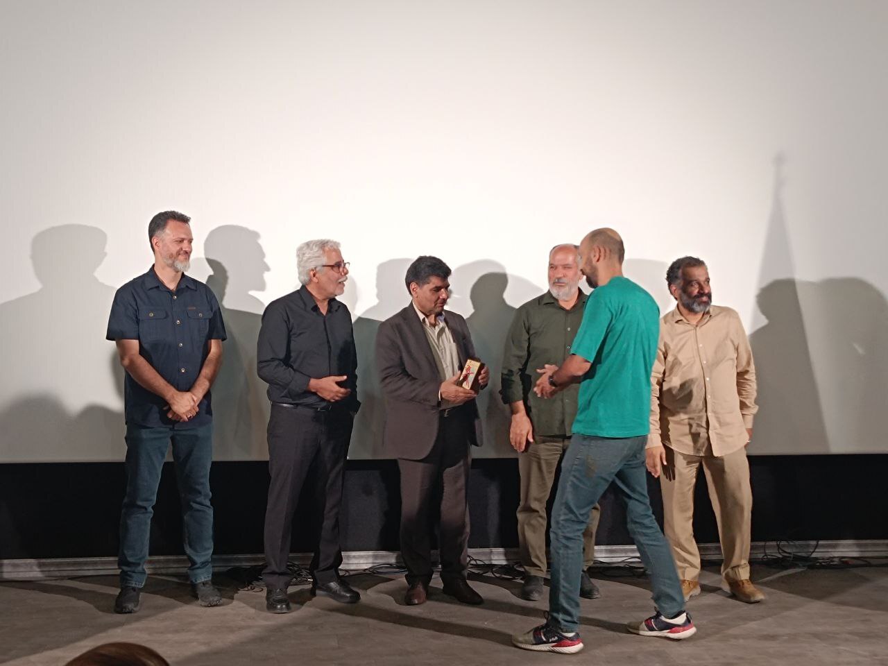 بزم رزم؛ تازه ترین تلاش سینماگران جوان برای ثبت مقاومت مردمی جنگ ۱۲ روزه