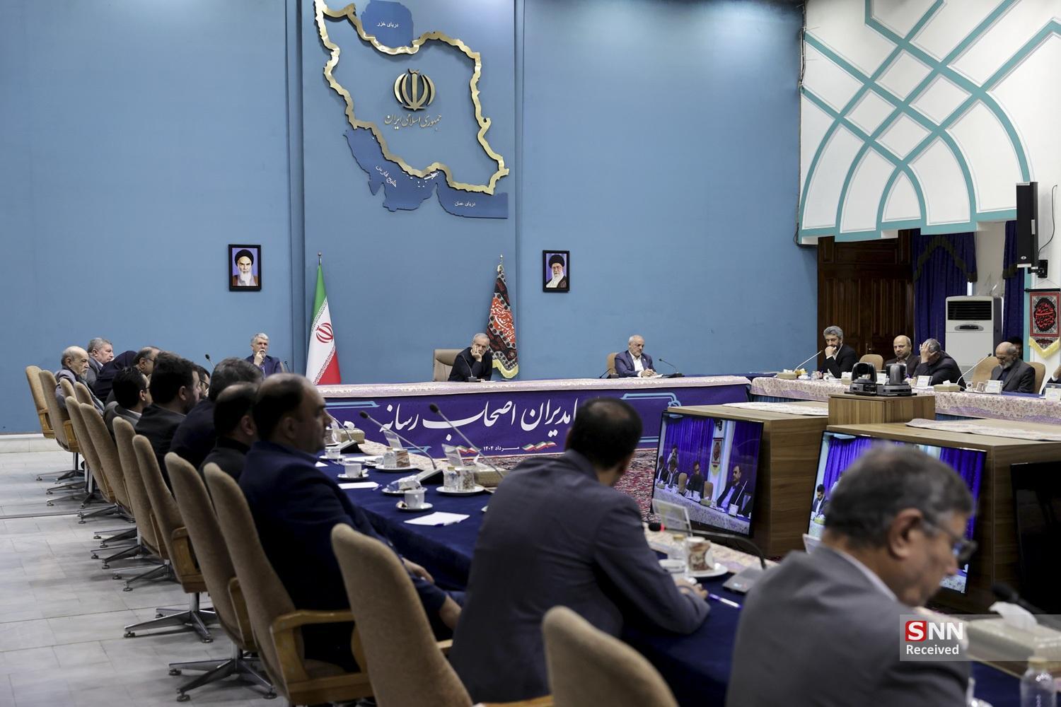 پزشکیان عوض نشده، اما شرایط کشور چرا/ پرسش&zwnj;هایی که بی پاسخ ماند؛ از جابجایی پایتخت تا مسئله حجاب