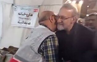 بازدید شب گذشته لاریجانی و آل‌صادق، سفیر ایران در عراق از موکب‌های خدمات رسان به زائرین در کاظمین