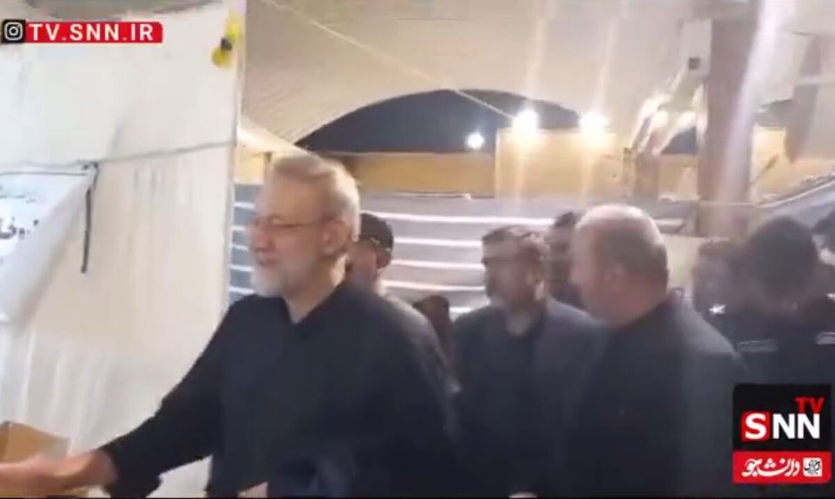 بازدید شب گذشته لاریجانی و سفیر ایران در عراق از موکبهای خدمات رسان در کاظمین + فیلم