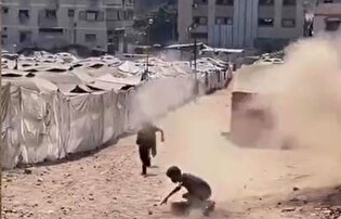ویدیویی پربازدید از حملات وحشیانه اسرائیل به غزه و کودکانی که در معرض این انفجار‌های مرگبار هستند