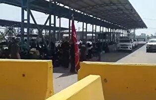 کمبود اتوبوس در پایانه برکت مرز مهران باعث توقف چند ساعته زائران شد