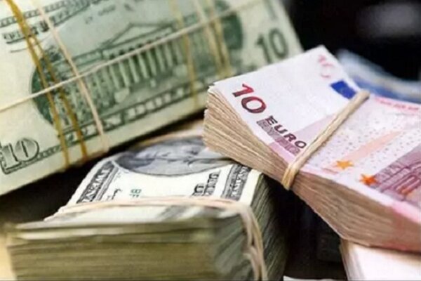کشف ۱۳۸ میلیارد تومان ارز قاچاق و ۲ میلیون دینار تقلبی