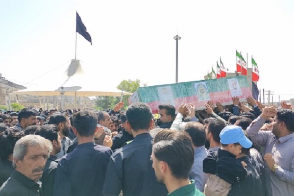 وداع مردم زاهدان با پیکر مطهر شهید حافظ امنیت رامین صادقی