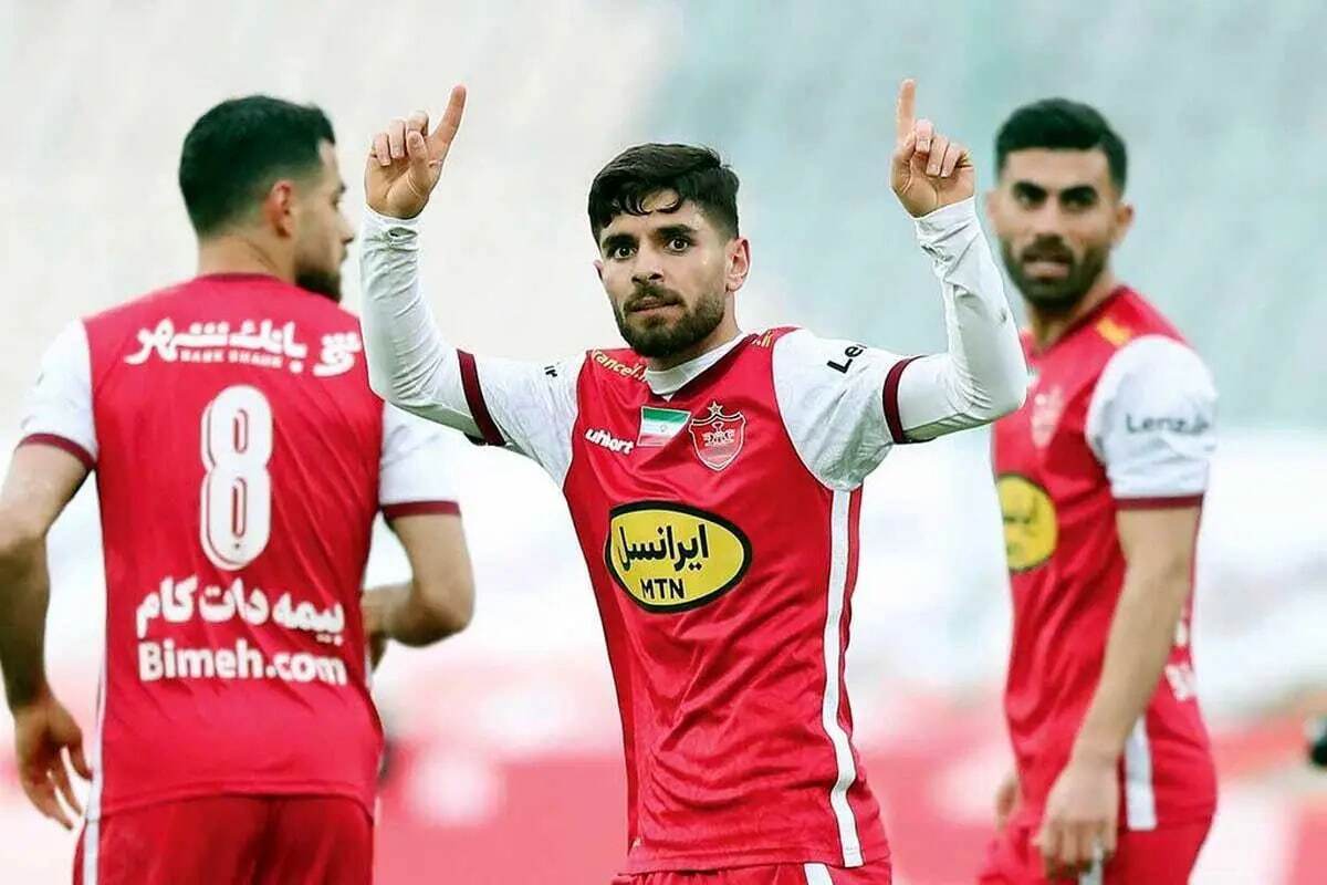تردید در حضور محمد عمری و پورعلی‌گنجی در دیدار پرسپولیس مقابل فجرسپاسی