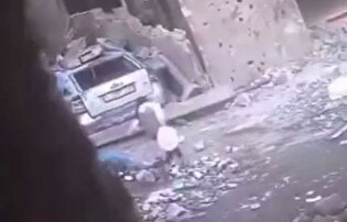 حمله پهپادی صهیونیست‌ها به کودک فلسطینی که برای خانواده‌اش آب می‌برد