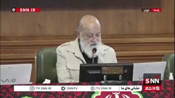 چمران: سال ۱۳۳۲ کسی در ایران مرگ بر آمریکا نمی‌گفت اما دولت مصدق را سرنگون و سال‌ها نفت و منافع ملی ما را چپاول کردند/ آمریکایی‌ها الان ناراحتند چون این لقمه چرب را از دست دادند