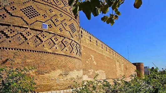 رخت نو بر تن ایوان ارگ کریم‌خانی شیراز