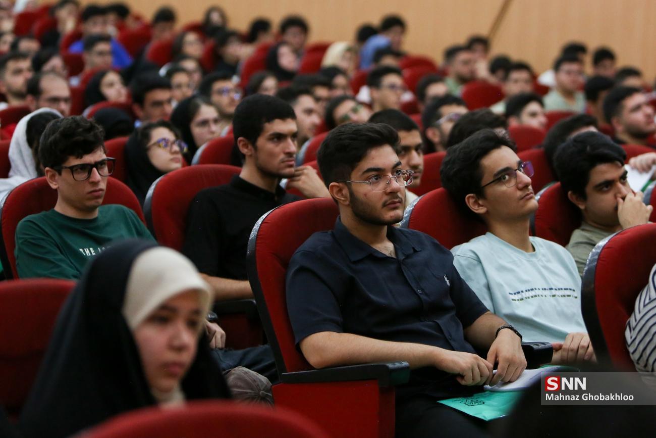 ملاک‌های انتخاب رشته در روز باز دانشگاه صنعتی امیرکبیر / داوطلبان، علاقه را بر اعتبار دانشگاه ترجیح می‌دهند + فیلم 2