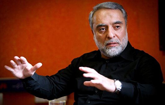روحانی اشعث و ظریف ابوموسی اشعری زمان ما هستند