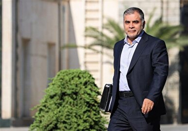پاک نژاد: واردات «بنزین ویژه» هیچ تأثیری در سهمیه‌ها نخواهد داشت + فیلم