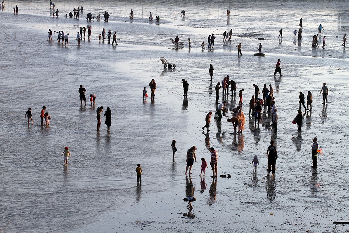 پیوند ایمان و دریا؛ آئین کهن چهارشنبه آخر ماه صفر در هرمزگان پیوند ایمان و دریا؛ آئین کهن چهارشنبه آخر ماه صفر در هرمزگان