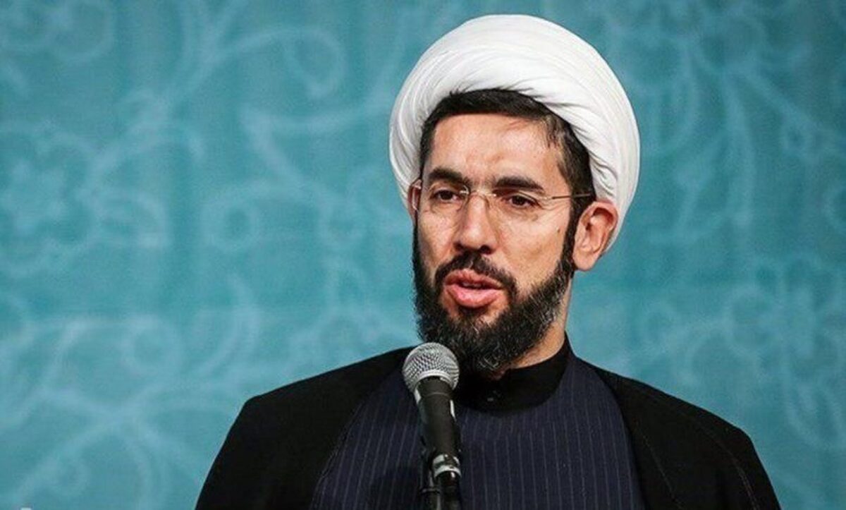 حجت الاسلام رستمی: دانشگاه‌های ما با توان علمی و دفاعی، مشتی بر دهان رژیم صهیونیستی زدند