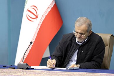 پیام تسلیت پزشکیان در پی سانحه سقوط هواپیمای مسافری در روسیه