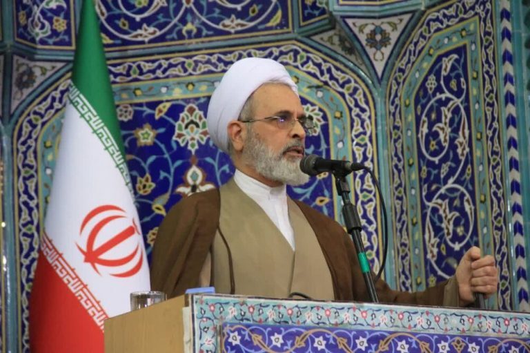 سکوت حکام عرب نشانه ضعف در برابر استکبار است
