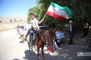 حرکت کاروان اسب‌سواران بجنوردی به سوی حرم رضوی