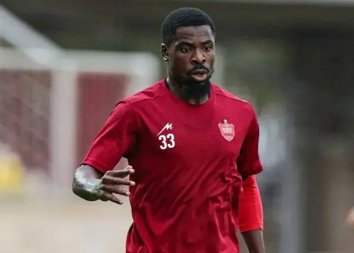 شش ماه، دوره نقاهت فوق ستاره پرسپولیس!