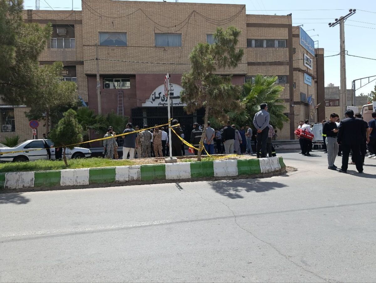 جزئیات جدید از حمله تروریستی زاهدان/ تروریست‌ها وارد دادگستری نشدند