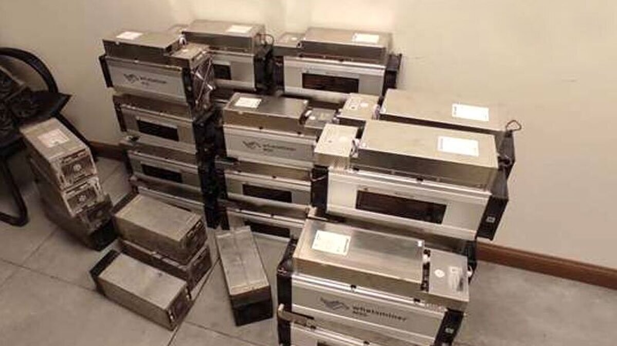 کشف وضبط ۸۶۸ دستگاه استخراج رمزارز در پایتخت