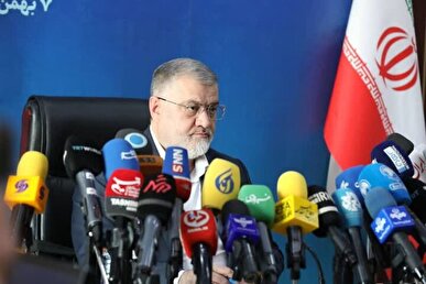 معتمدیان: از مهم‌ترین عواملی که وضعیت بی آبی را تشدید کرده، تراکم جمعیت تهران است/ ۶۲ درصد اهالی پایتخت بیش از دو برابر الگوی مصرف آب مصرف می‌کنند + فیلم