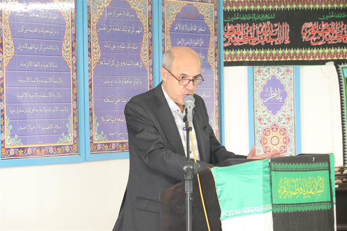 درخت علم و دانش، ریشه در خون شهیدان دارد