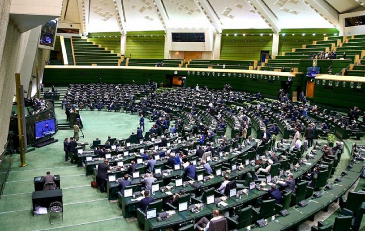 نمایندگان مجلس خواستار اعطای نشان شجاعت به سحر امامی و هومن خلیلی شدند + فیلم