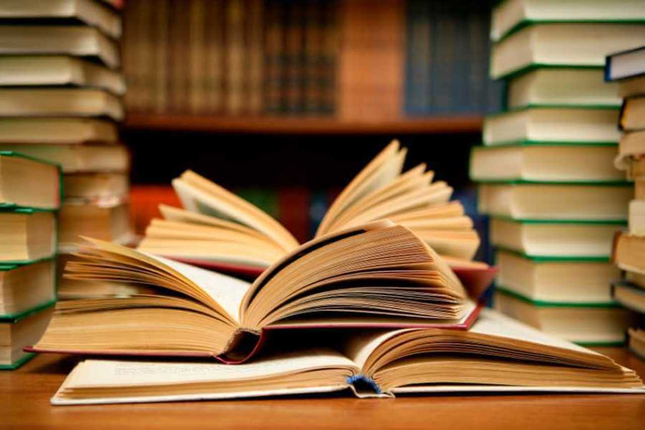 «خط مقدم» منتخب مسابقات کتابخوانی دانشجویی هشت‌بهشت