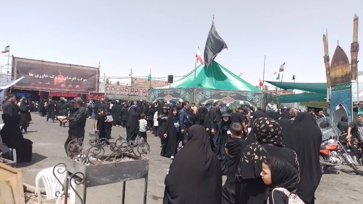 ورود حدود ۴ میلیون زائر تا ظهر جمعه به مشهد مقدس