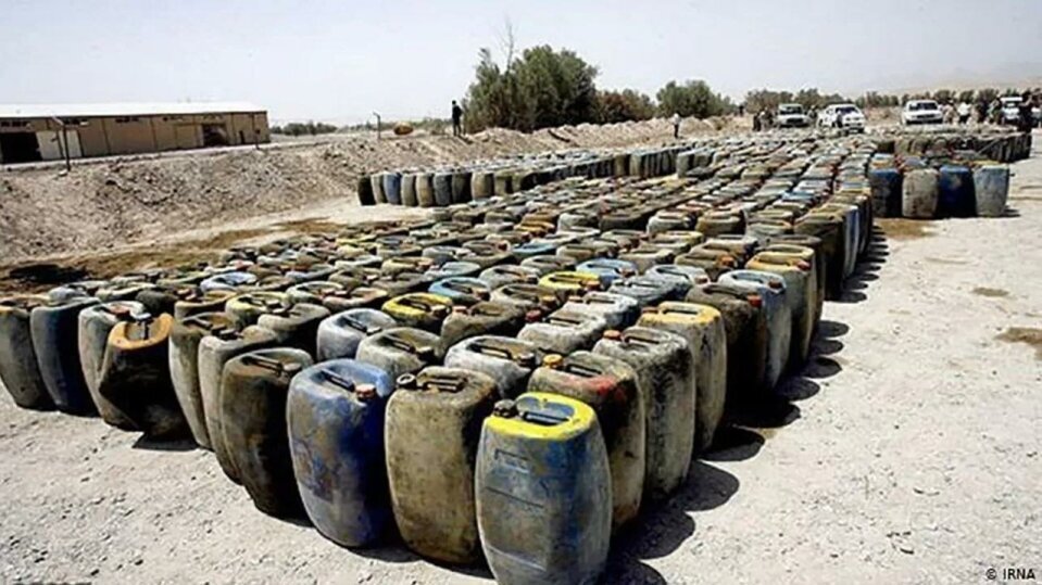 صدور کیفرخواست برای ۲۰ نفر از متهمین قاچاق سازمانیافته سوخت در بندر کلاهی