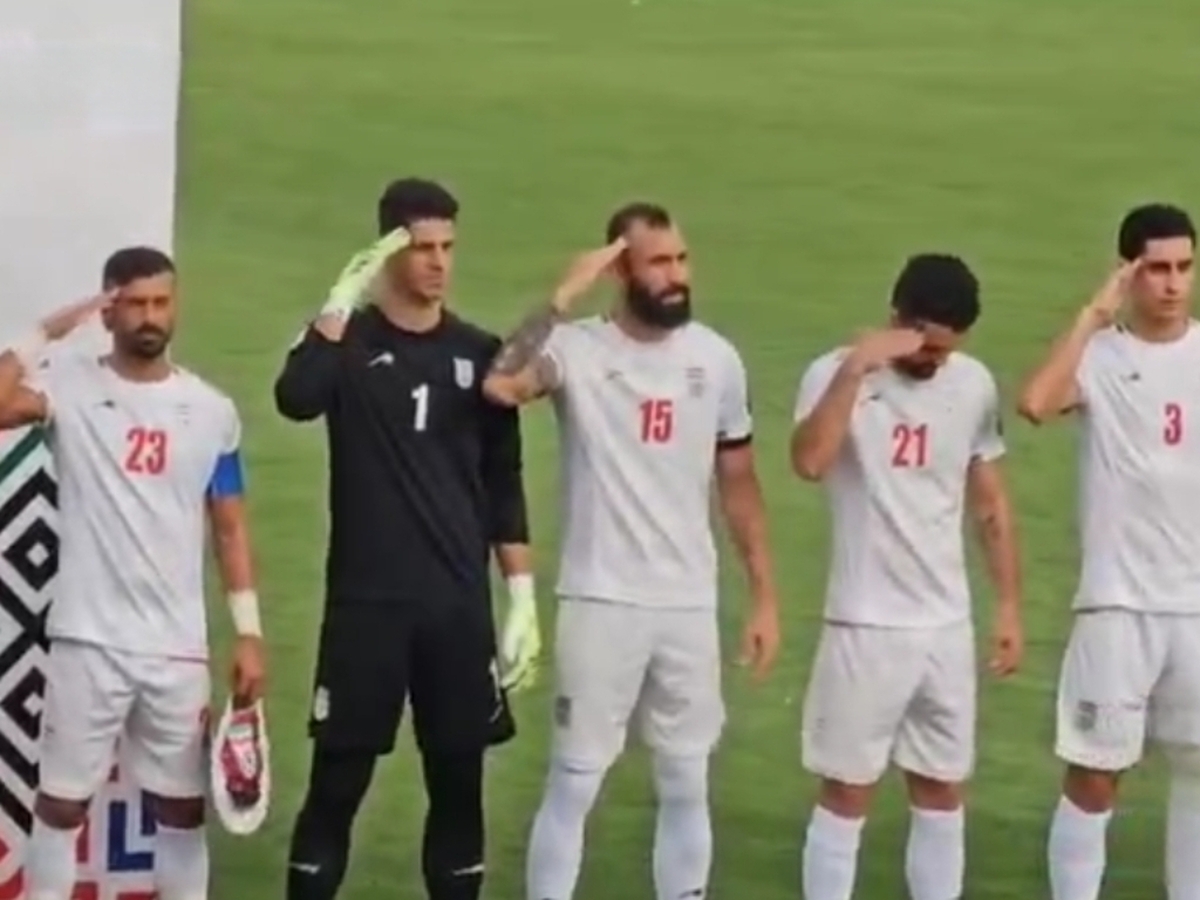 سلام نظامی تیم ملی ایران در شروع مسابقه با هند در کافا ۲۰۲۵