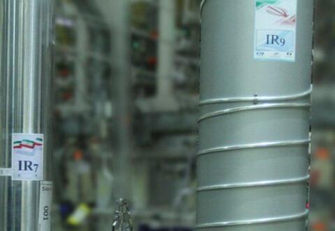 نگاهی به ۹ نسل سانتریفیوژهای ایرانی/ وقتی ماشین های پیچیده هسته ای رام دانشمندان ایرانی می&zwnj;شود