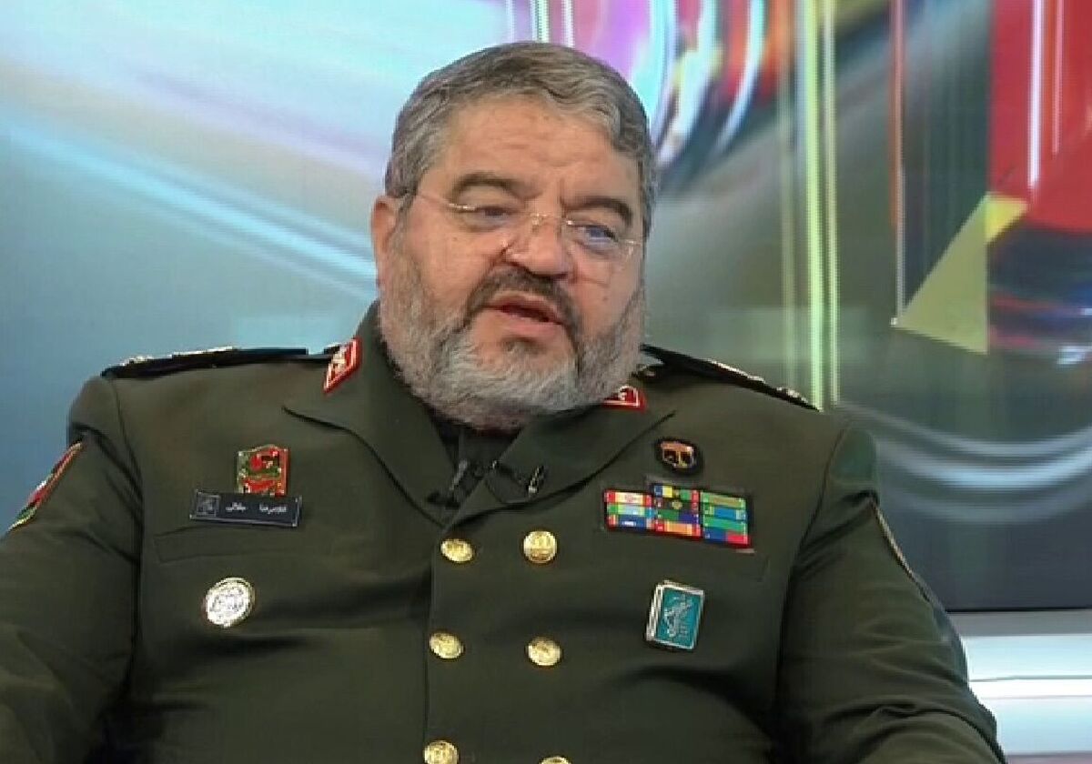 سردار جلالی: فرضیه ردیابی فرماندهان کشور از طریق ابزارهای هوشمند منتفی است