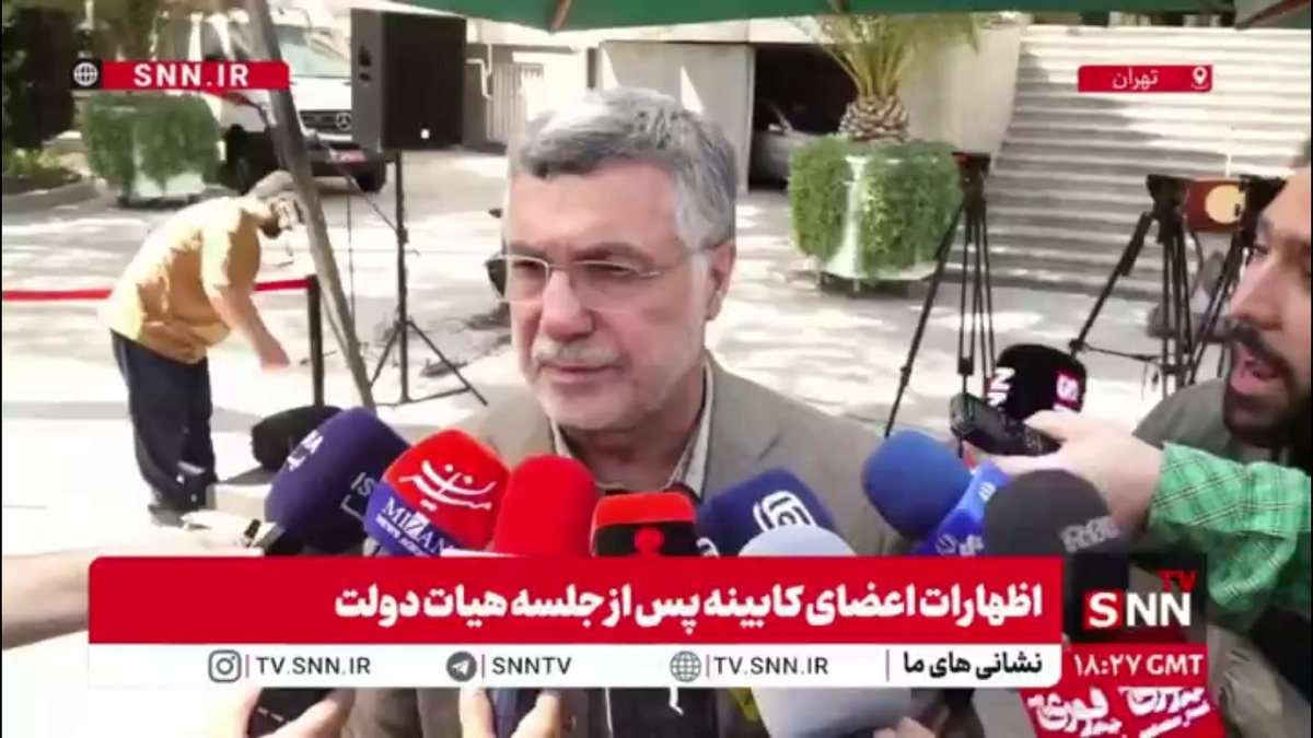 وزیر بهداشت: در رابطه با ظرفیت پزشکی دقیقاً مصوبه شورا اجرا شده/ دفترچه انتخاب رشته اصلاح می‌شود/ در هیچ استانی کمتر از سال گذشته دانشجو نمی‌گیریم