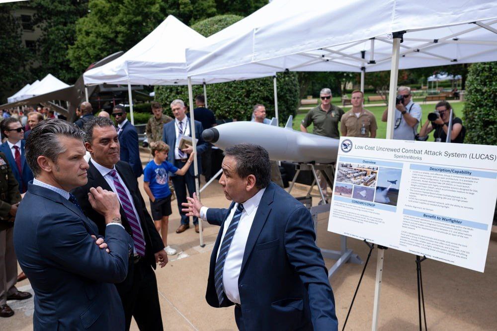 تقلای اسلحه&zwnj;سازان آمریکایی برای کپی پهپاد شاهد/ تولید غیرقانونی شاهد 136 ایرانی با نام لوکاس و ام کیو ام172 در آمریکا