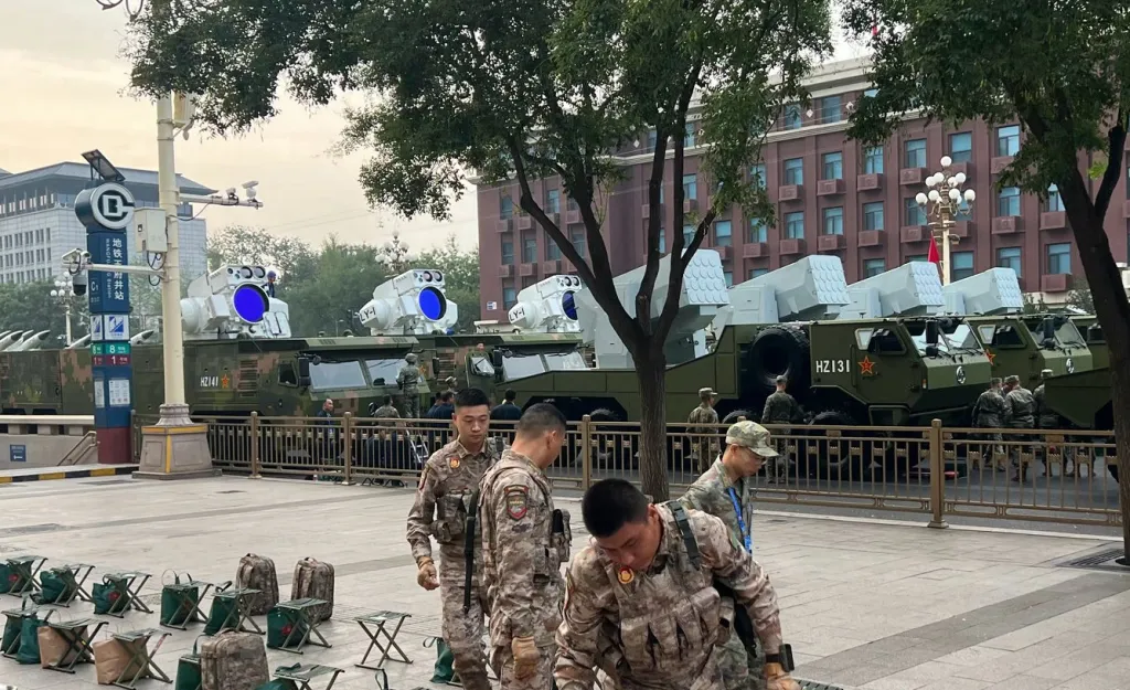 شگفتانه نظامی چین برای آمریکا: پکن از ابرسلاح لیزری LY-1 رونمایی کرد شگفتانه نظامی چین برای آمریکا: پکن از ابرسلاح لیزری LY-1 رونمایی کرد