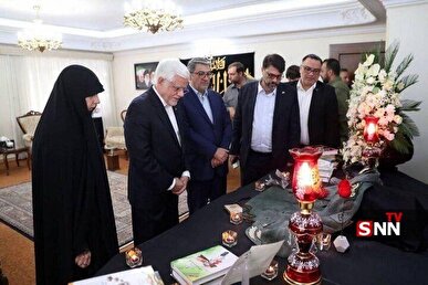 عارف با خانواده فرماندهان و دانشمندان شهید در جنگ ۱۲ روزه دیدار کرد