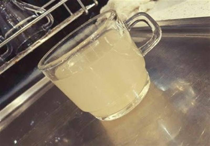 آب سالم و بهداشتی حق اساسی مردم است/دیوار مهارکننده ماسه بادی های منابع طبیعی زیر خاک ها دفن شده