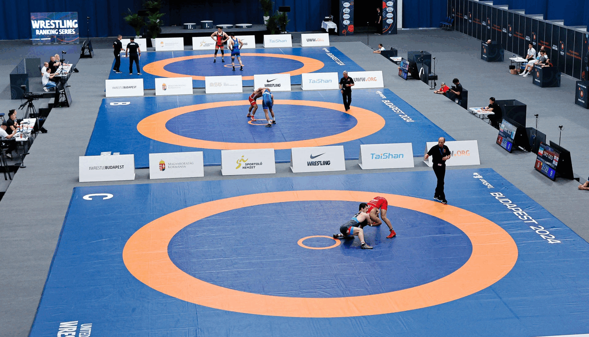 بدرقه کشتی گیران برای شرکت در قهرمانی جهانی زاگرب