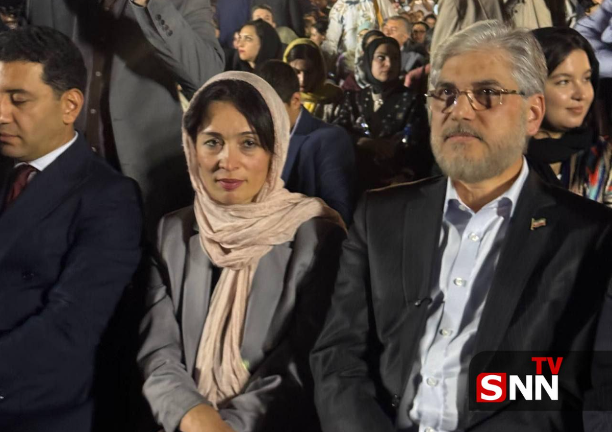 بازدید وزیر علوم ایران و ارمنستان از تخت جمشید و حضور در ارکستر فیلارمونیک