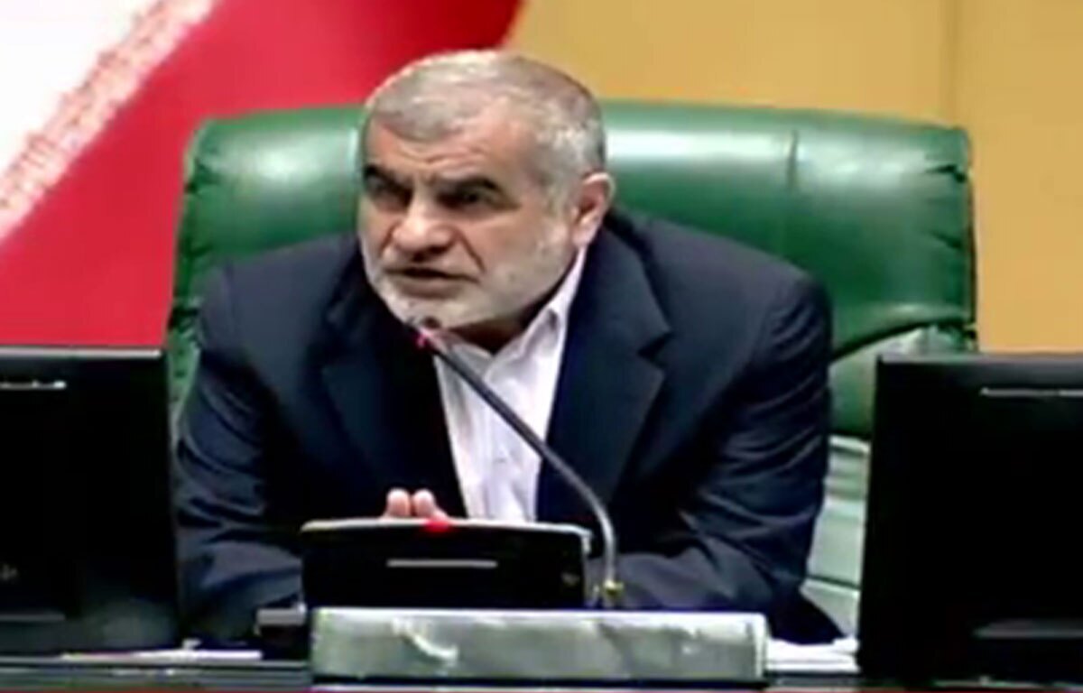 موضوعاتی که آقای پژمان‌فر مطرح کرده‌اند، دقیق و درست هستند