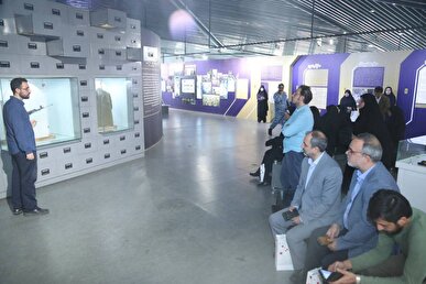 نشست علمی ـ تخصصی آموزه‌های دفاع مقدس در کتب درسی دوره اول و دوم ابتدایی
