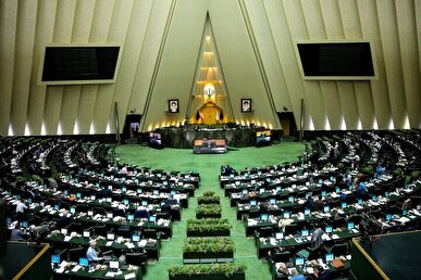 هیئت پارلمانی ایران به لبنان سفر می‌کند