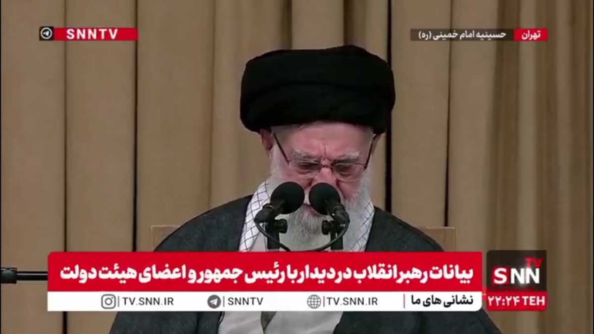 رهبر انقلاب: دولت با فداکاری در جنگ ۱۲ روزه کار کرد / مسئولانی که با مردم حرف میزنند راوی قوت ها باشند