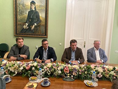 مدیرعامل خانه کتاب و ادبیات ایران با مسئولان فرهنگی و صنعت نشر روسیه دیدار کرد