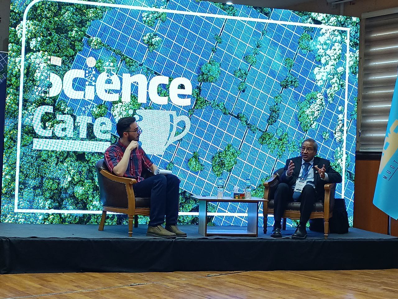 تمرکز برگزیده جایزه مصطفی تمرکز بر انرژی&zwnj;های تجدیدپذیر و ظهور پروسکایت